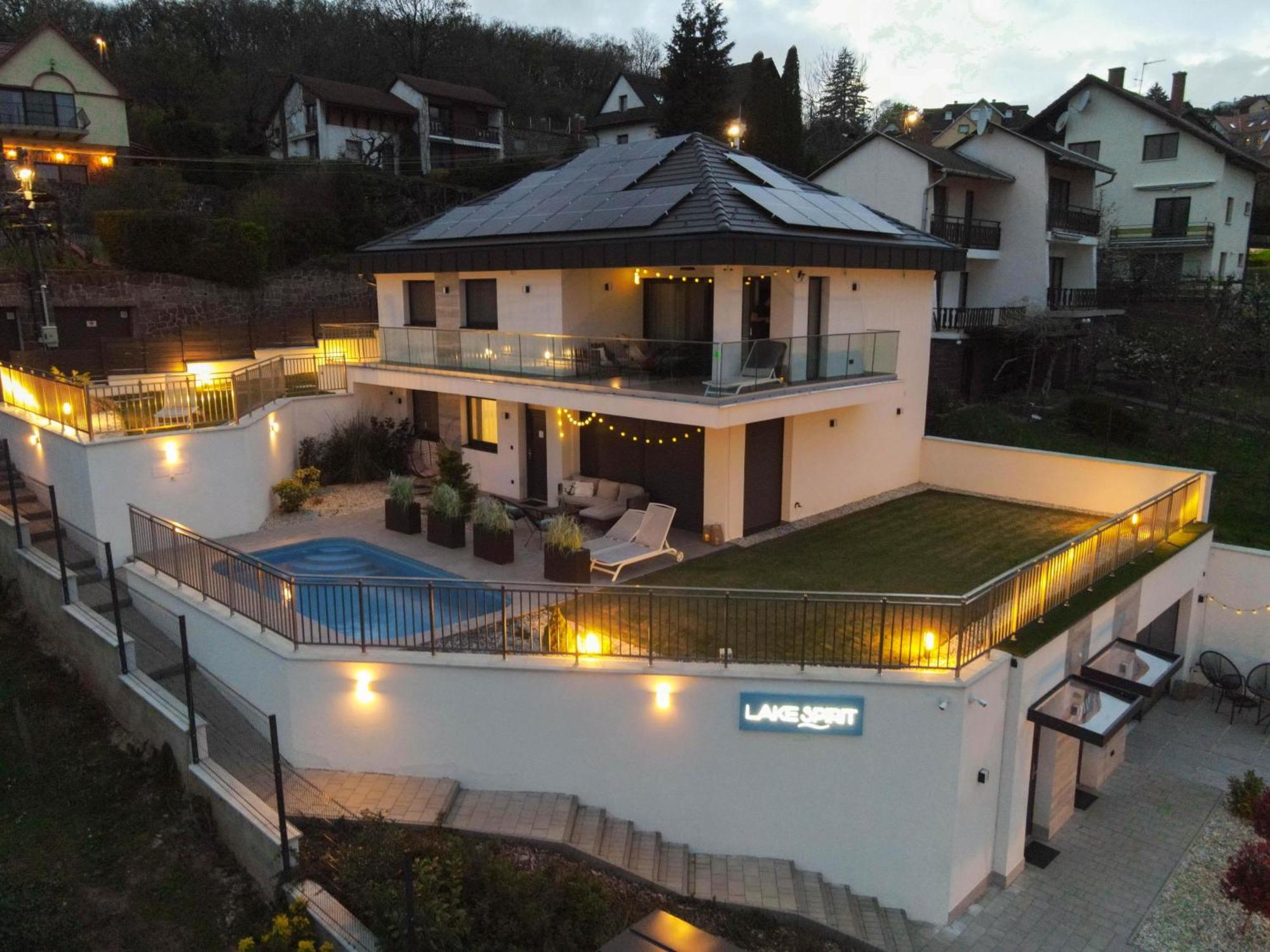 Lake Spirit Boutique Apartments Балатональмади Экстерьер фото